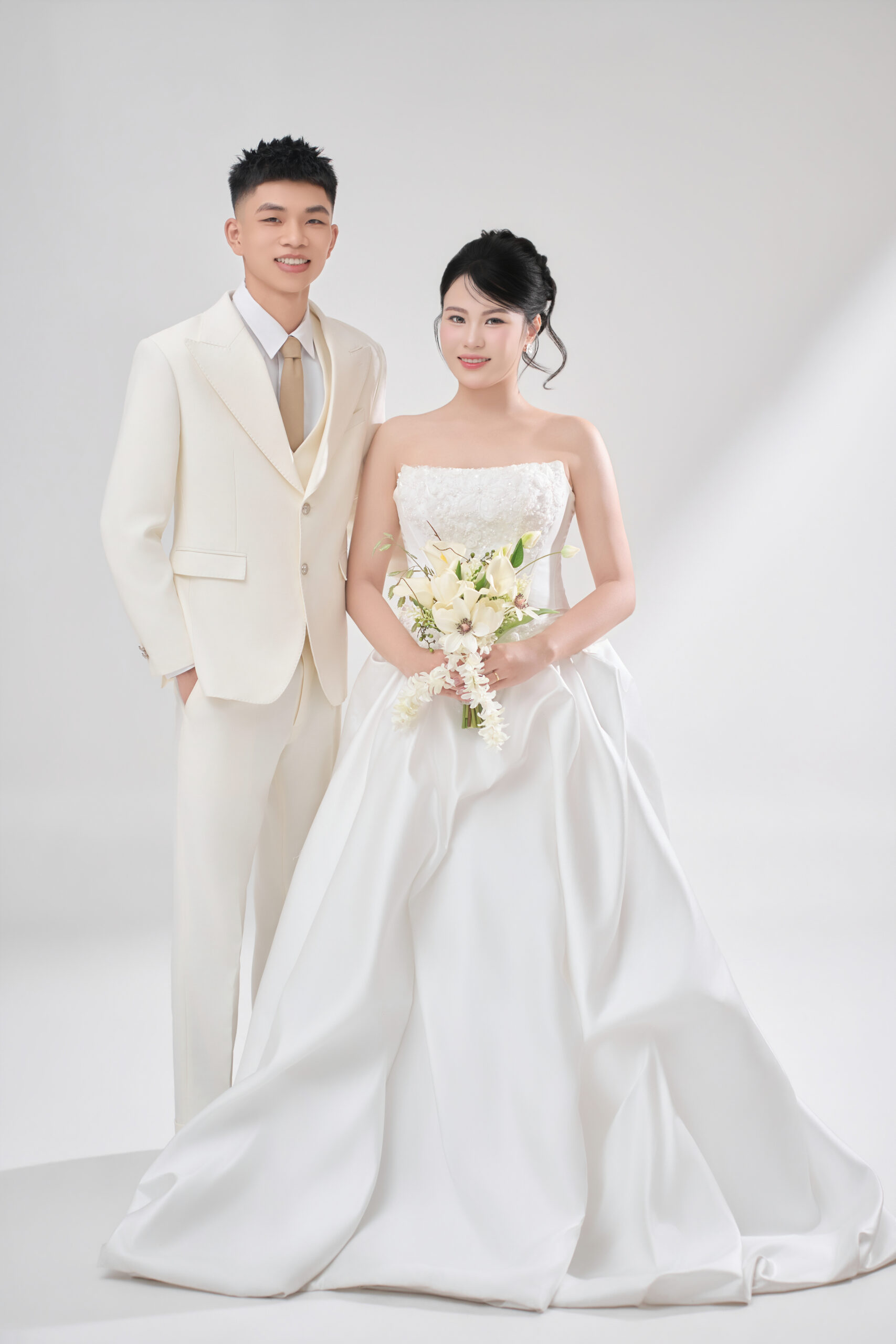 Văn Thiện & Huyền Giang